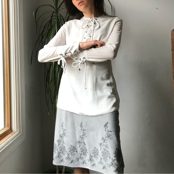 LOVE YA Women’s Long Sleeve White Blouse Size M - Picture 4 of 12